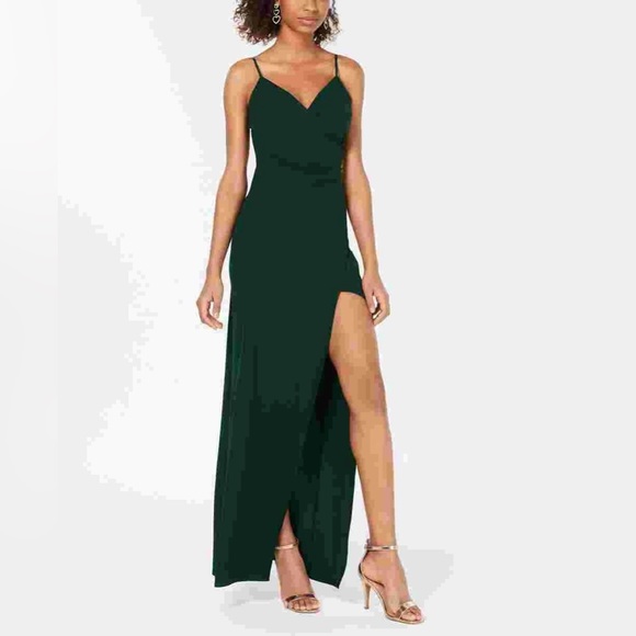Emerald Sundae Dresses & Skirts - EMERALD SUNDAE JUNIOR'S HIGH SLIT GOWN GREEN SIZE SMALL (NEW/NEVER WORN)